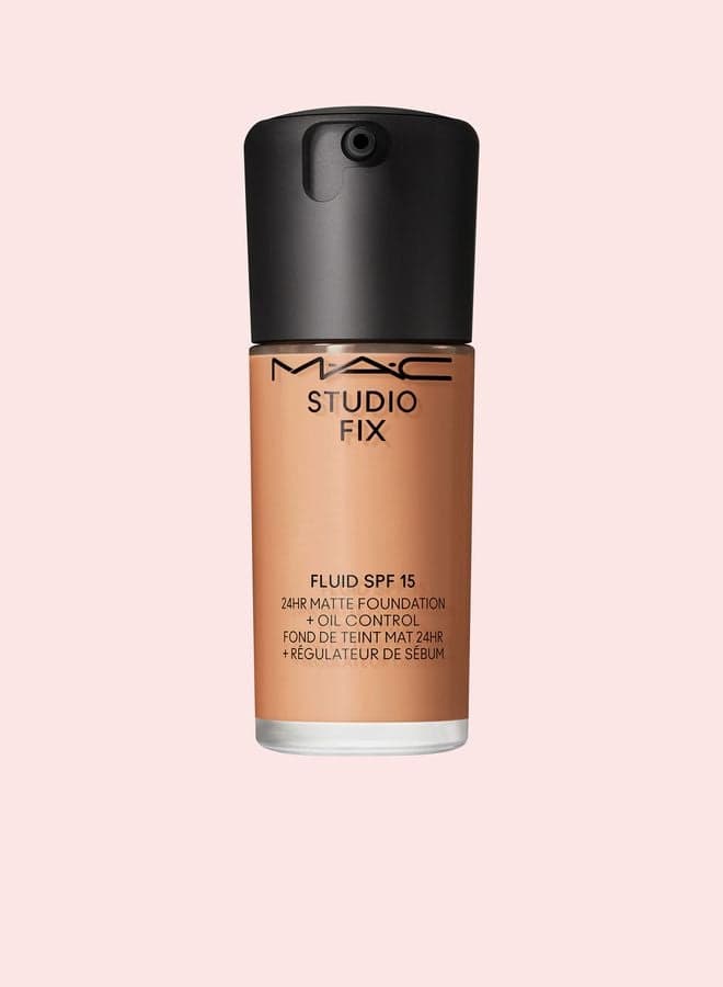 Studio Fix Fluid SPF15 NC44: 24HR Matte Perfection - Image 1