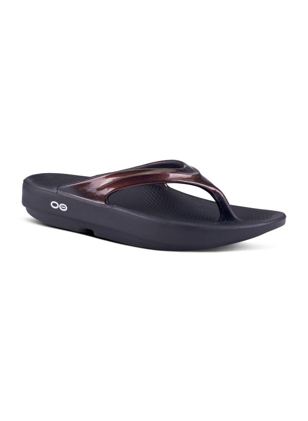 UNISEX OOLALA CABERNET THONG SPORTS SANDALS - Image 1