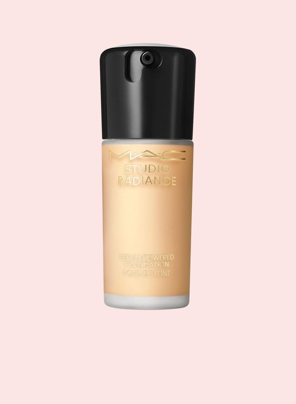 Radiance-Boosting Serum Foundation - NC20 - Image 1