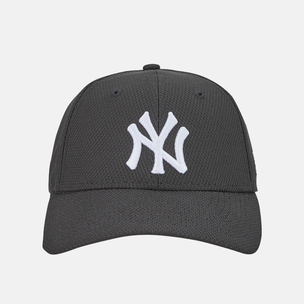 MLB New York Yankees Diamond Era 9FORTY Essential Cap - Image 1