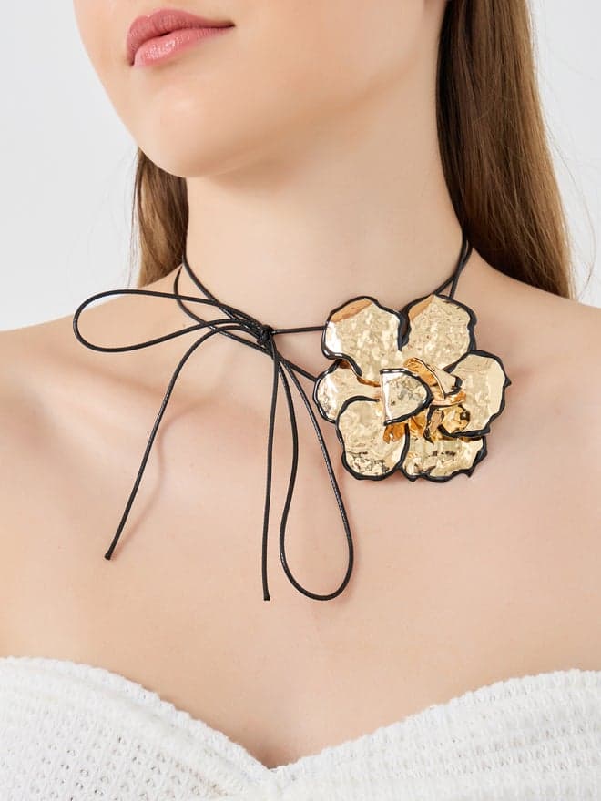 Styli Flower Accent Choker – Elegant Thread Necklace for Women - Image 1