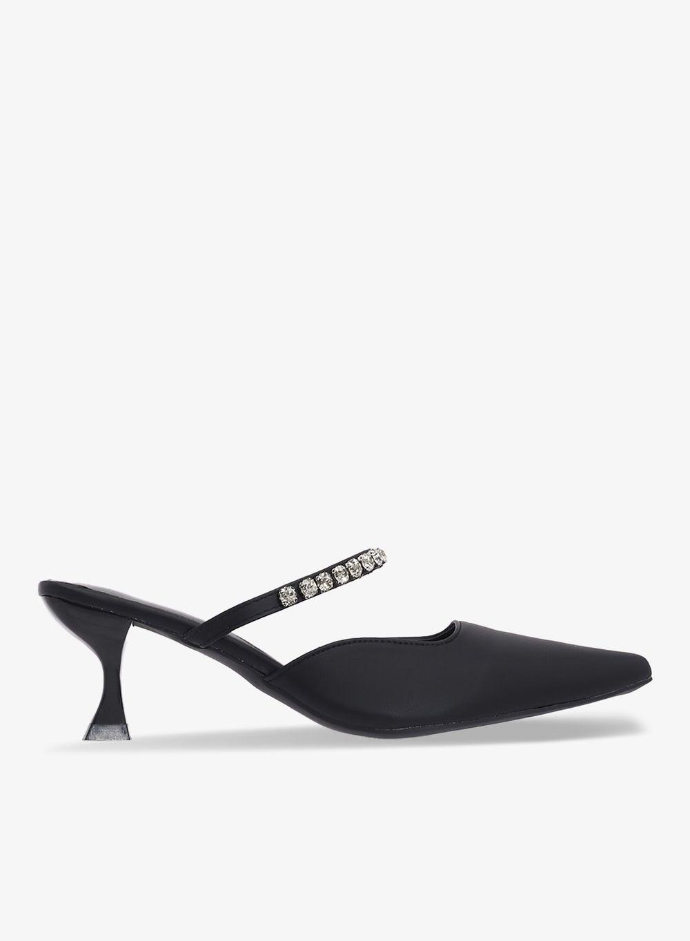 Xz256103 Elegant Black Classic Pumps for Discerning Women - Image 1