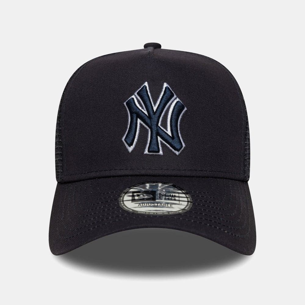 Elegant MLB New York Yankees 9FORTY Cap by New Era - Image 1
