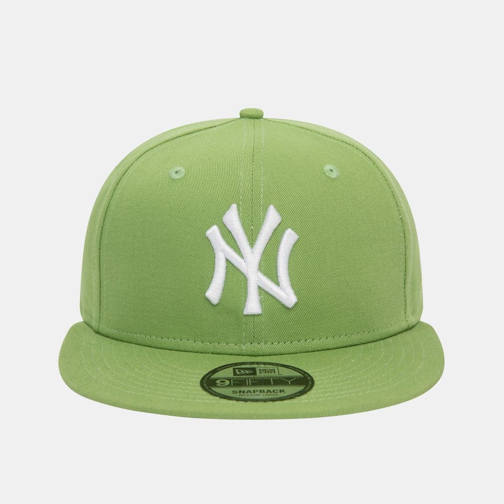 New Era Men's MLB Yankees Essential 9FIFTY Snapback Cap - Image 1
