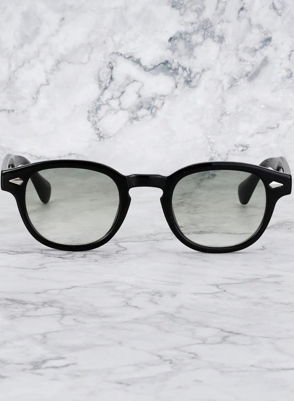 Explicit Poets 2EP55 JOHNNY Unisex Black Gradient Sunglasses - Image 1