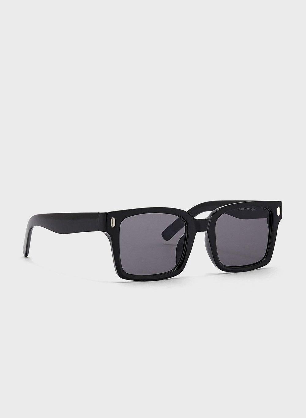 Seventy Five Men's Casual Wayfarer Sunglasses - Image 1