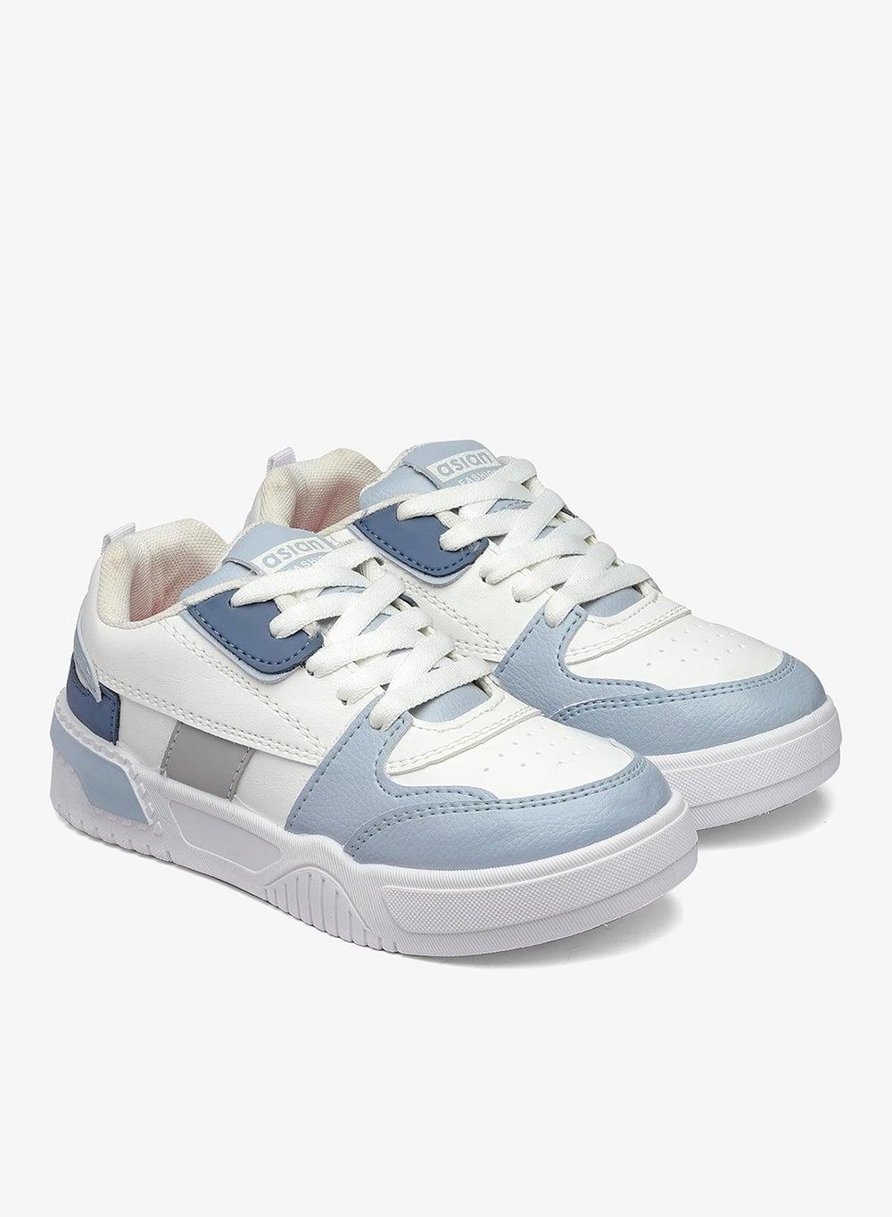 Chic Off White Casual Sneakers for the Modern Woman - Image 1