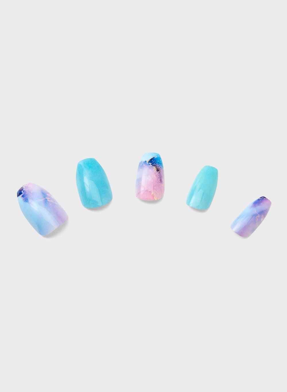 Blue Marble Luxe Faux Nails - Artistry at Your Fingertips - Image 1