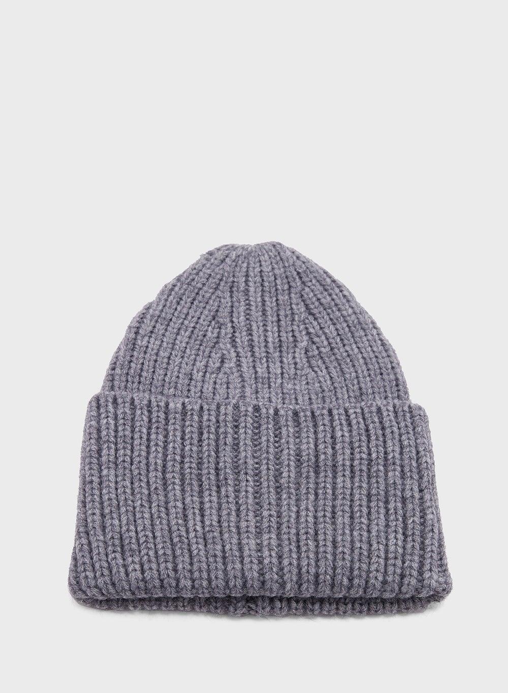 Robert Wood Casual Knitted Beanie: Winter Elegance for Men - Image 1