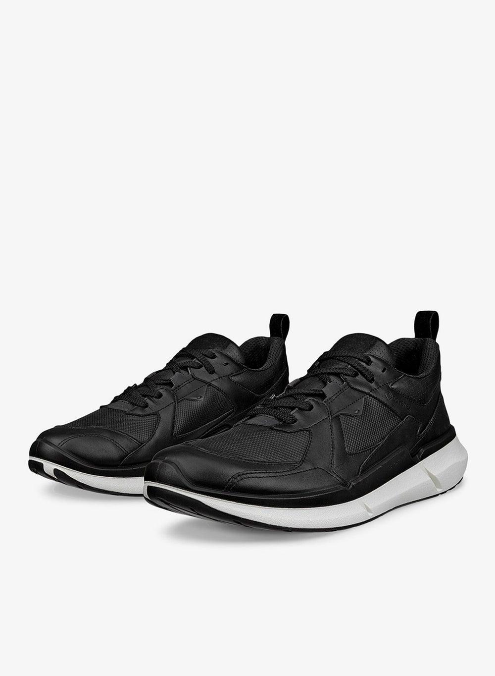 ECCO Biom 2.2 M Black: Modern Elegance Meets Dynamic Function - Image 1