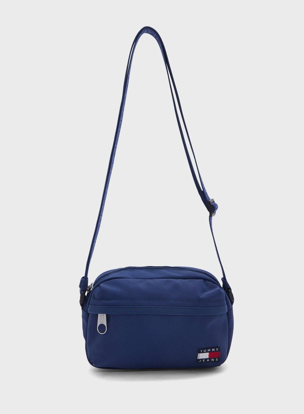 TOMMY JEANS Essential Daily Chic Crossbody Bag - Image 1
