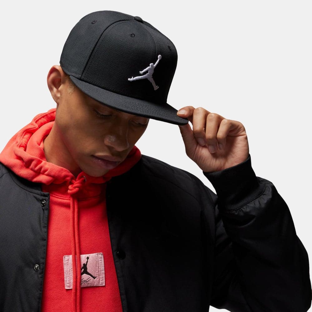 Jordan Jumpman Pro Men's Cap: Classic Style Meets Comfort - Image 1