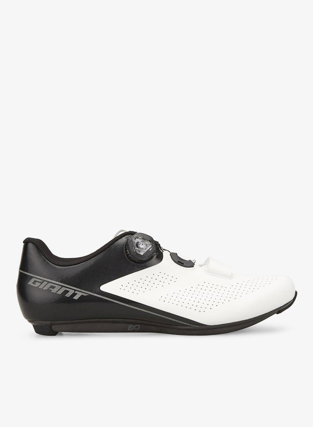 Elite Surge Men's Low-Top Cycling Sneaker - Image 1