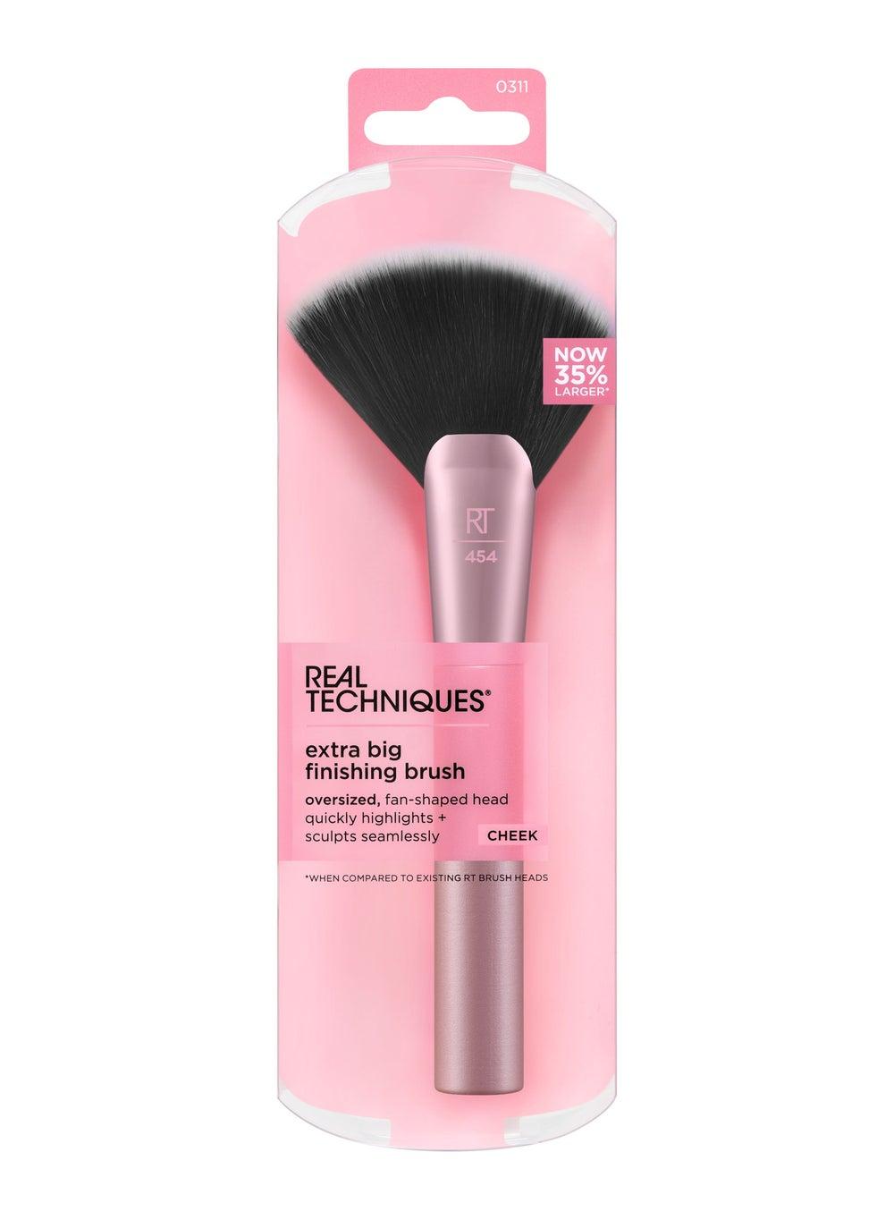 Oversized 454 Fan Brush for Sculpting and Highlighting - Image 1