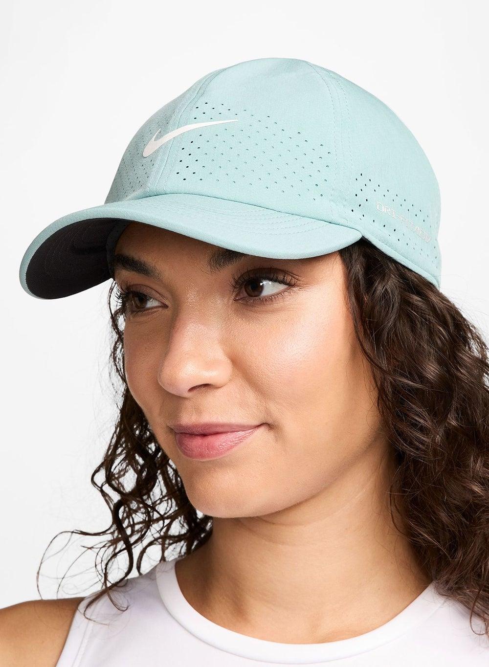 Nike Dri-Fit Advantage Club Cap - Stylish Sun Protection - Image 1