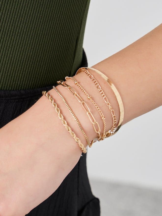 Styli Chic Medley - Elegant Assorted Bracelet Set for Women - Image 1