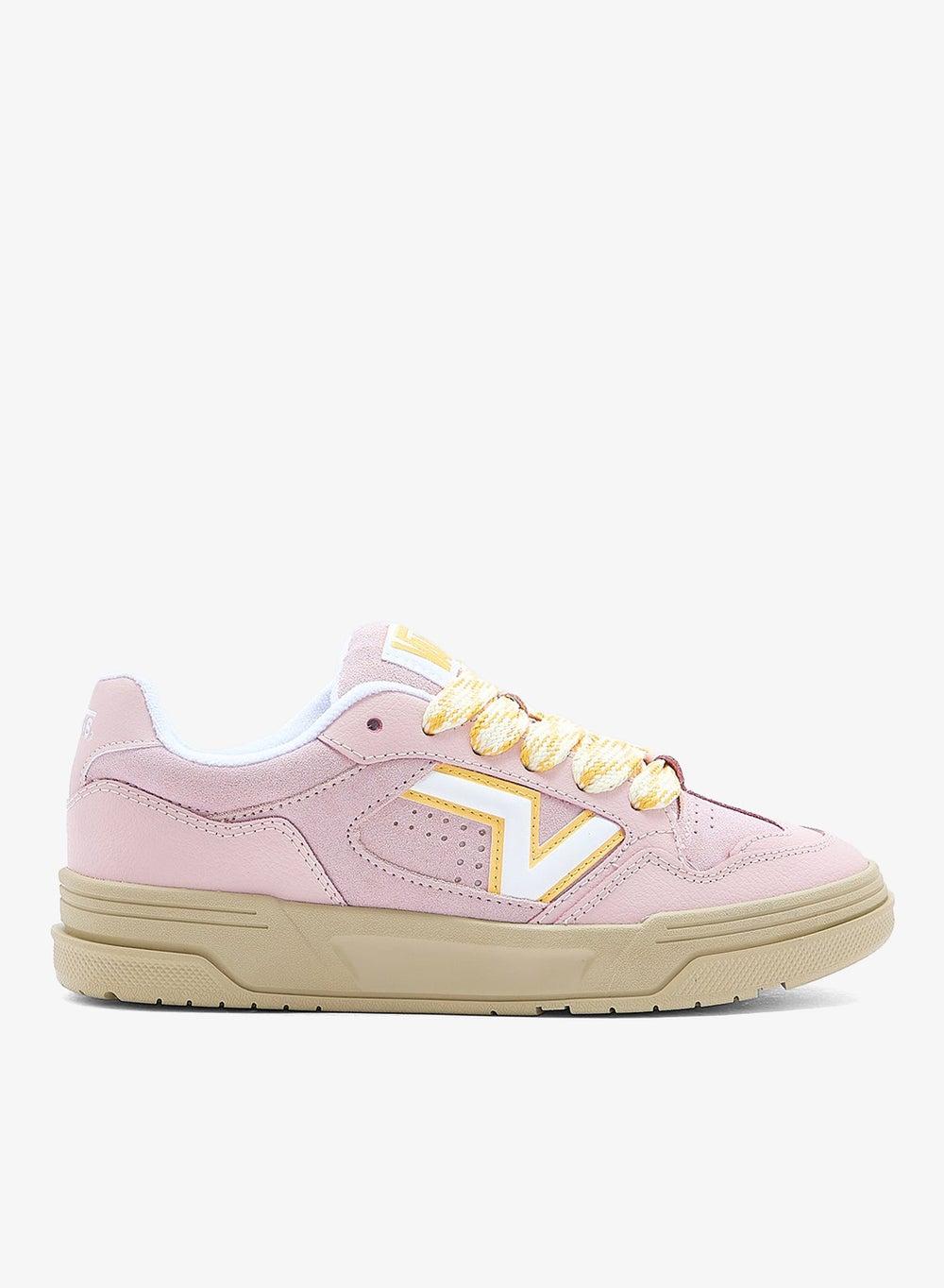 Upland D70P1T Low-Top Sneakers: Retro Chunky Design - Image 1