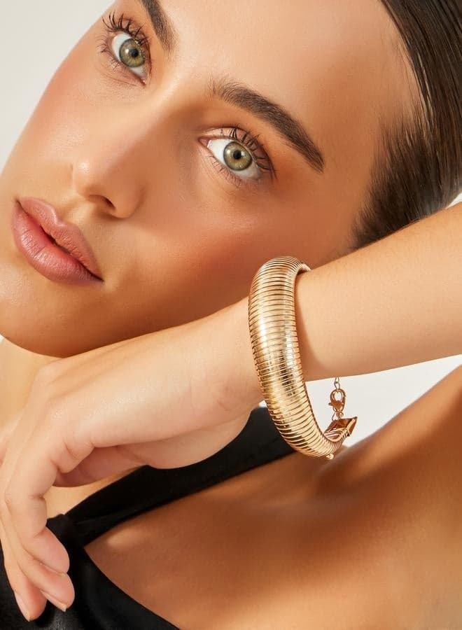 Styli Textured Cuffed Bangle - Elegance on Your Wrist - Image 1