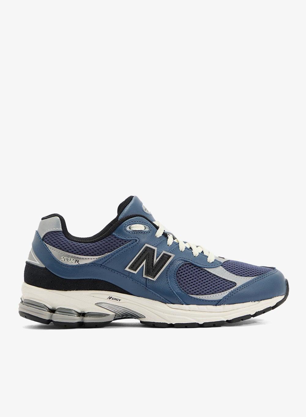 2002R Men's Vintage Indigo Low-Top Sneakers - Image 1