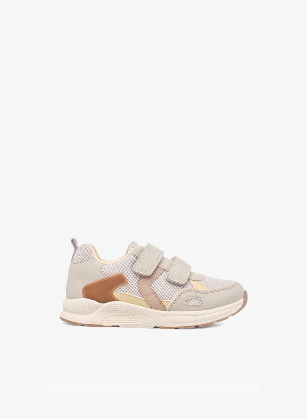 8012 042Cream Luxe Textured Boys Sneakers - Image 1