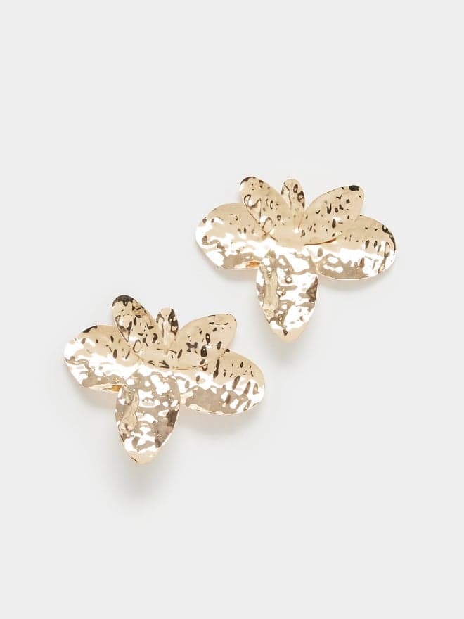 Elegant Oversized Hammered Dangle Earrings by Styli - Image 1