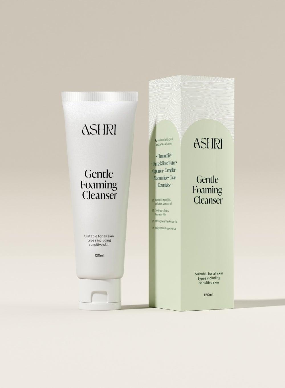 Radiant Balance: Gentle Foaming Cleanser for All Skin - Image 1