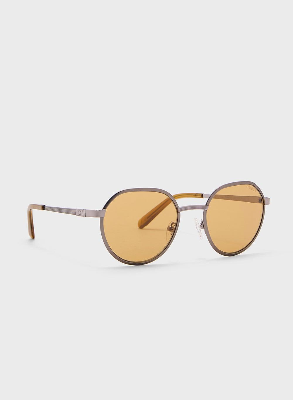 GUESS Pentagon Sunglasses: Unique Elegance, Bold Edges - Image 1