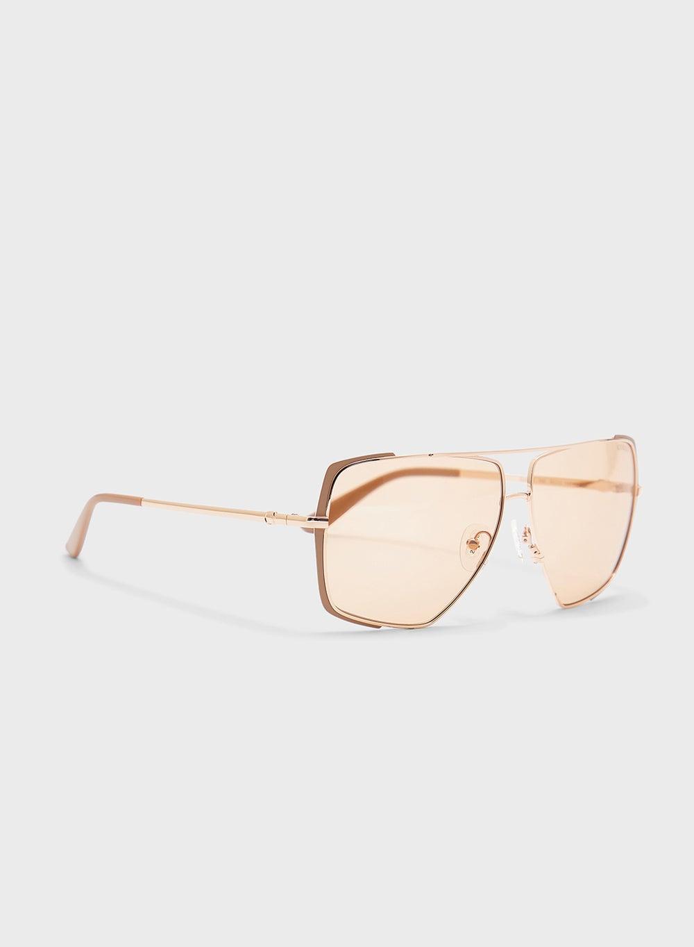 GUESS Gu0022058E62 Chic Oversize Sunglasses for Women - Image 1