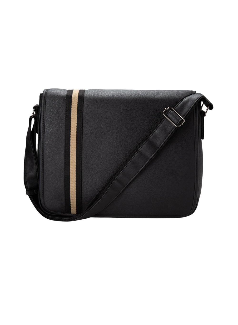 Bata Elegance: Women's Patterned Crossbody Bag in Black - Image 1