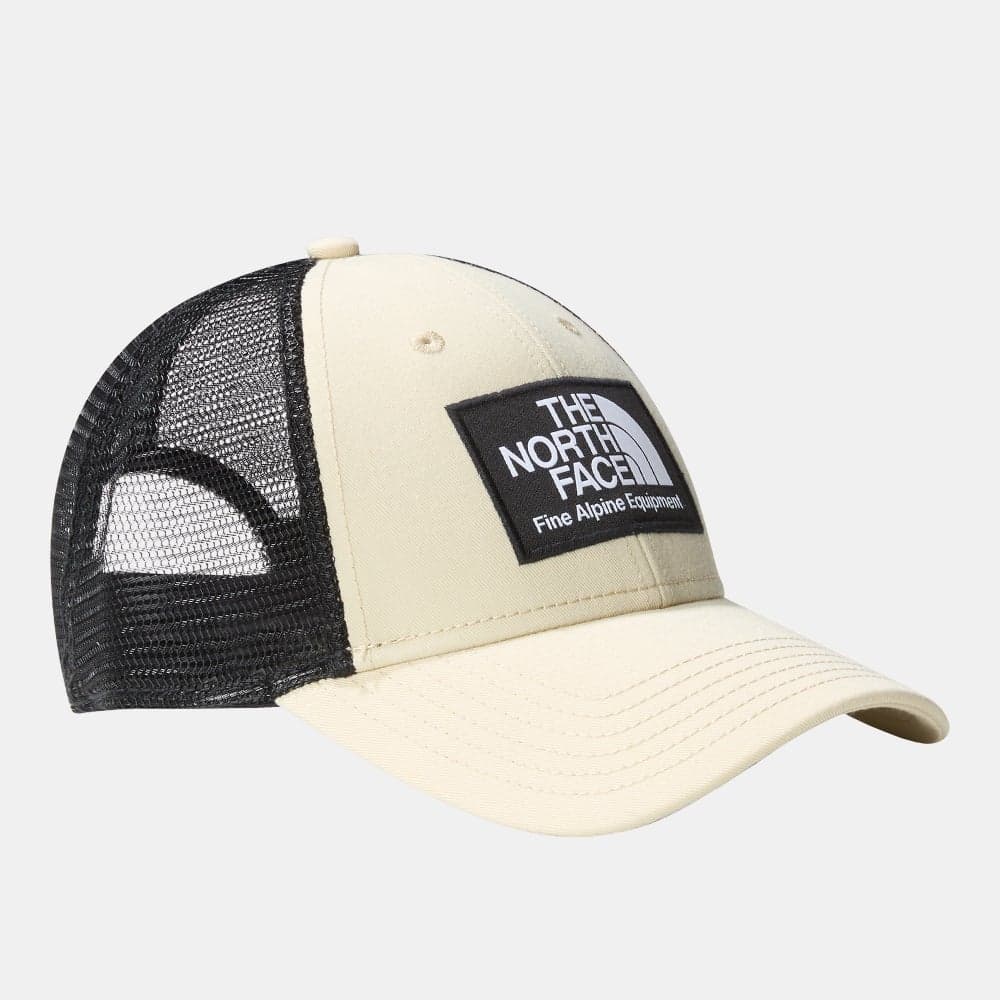 THE NORTH FACE Mudder Trucker Cap: Eco-Conscious Comfort - Image 1