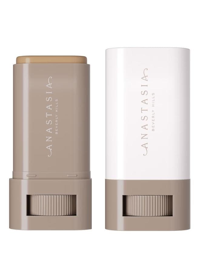Silk-Infused Shade 5 Skin Tint Serum Beyond Coverage - Image 1