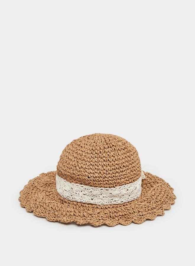 Elegant Styli Straw Hat with Delicate Lace Detail - Image 1