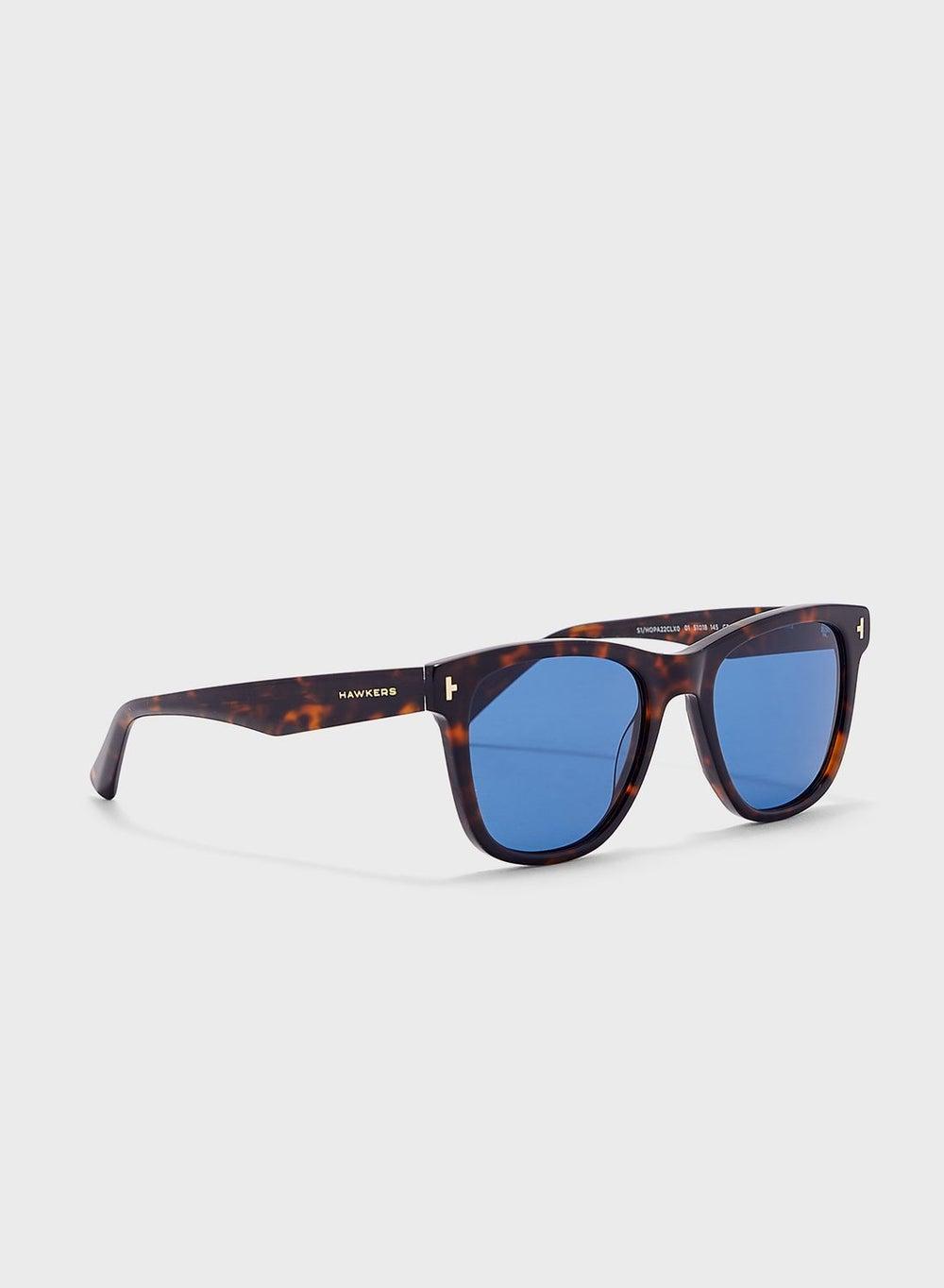 HAWKERS One Pair Women’s Stylish Wayfarer Sunglasses - Image 1