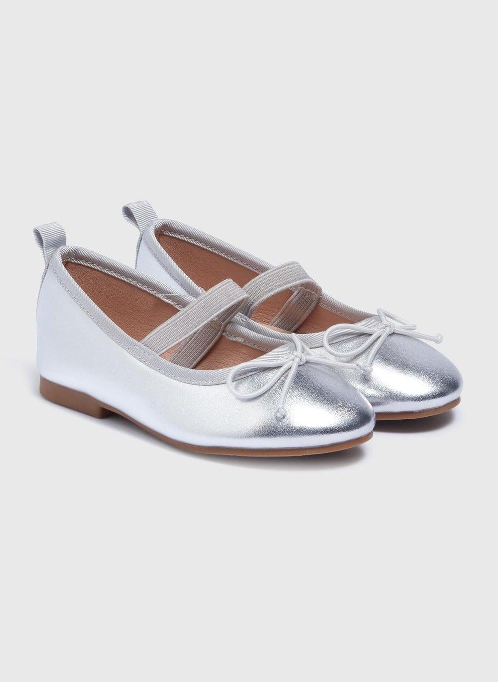 Elegant Girls Silver Bow Ballet Flats - Image 1