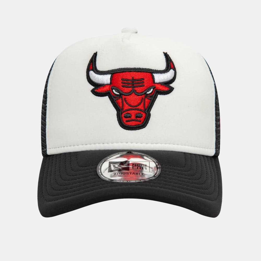 Chicago Bulls Flower 9FORTY Trucker Cap by New Era - Image 1