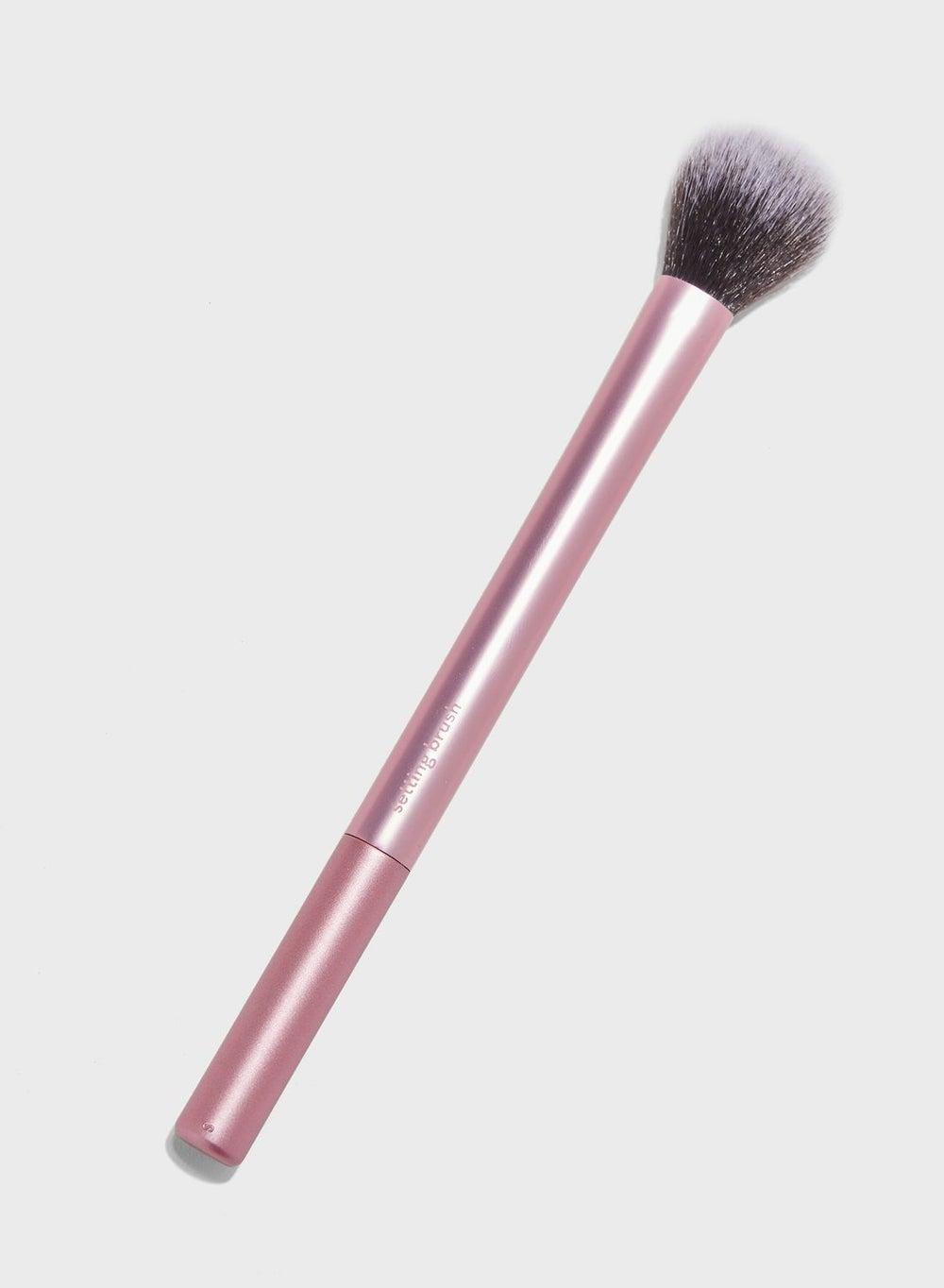 Luxurious RT 402 Setting Brush for Flawless Finishes - Image 1