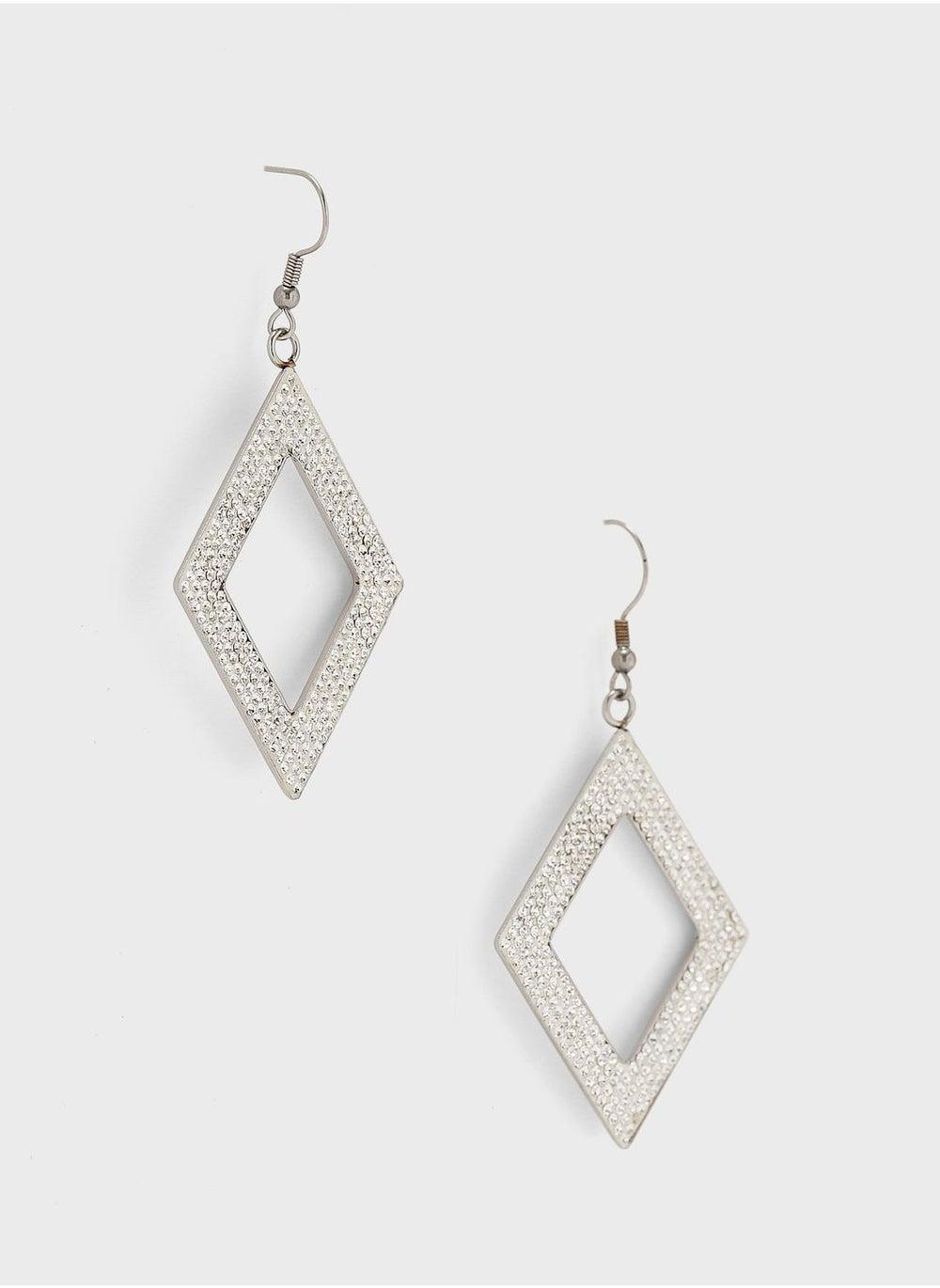 Anita's Diamond Drop Earrings: Timeless Elegance - Image 1