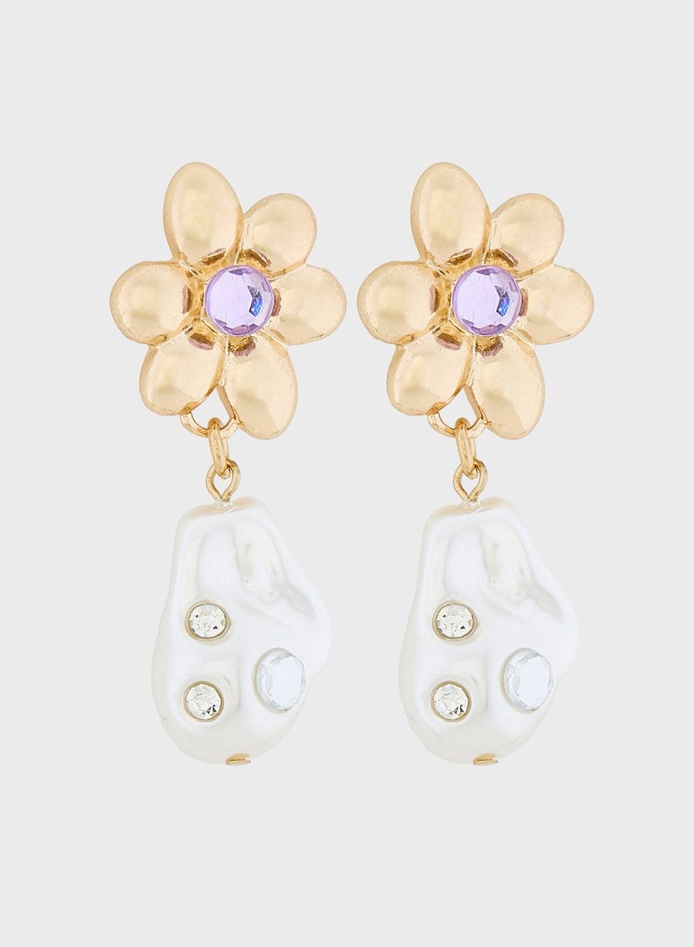 ELLA Floral Drop Pearl Earrings – Elegance Redefined - Image 1