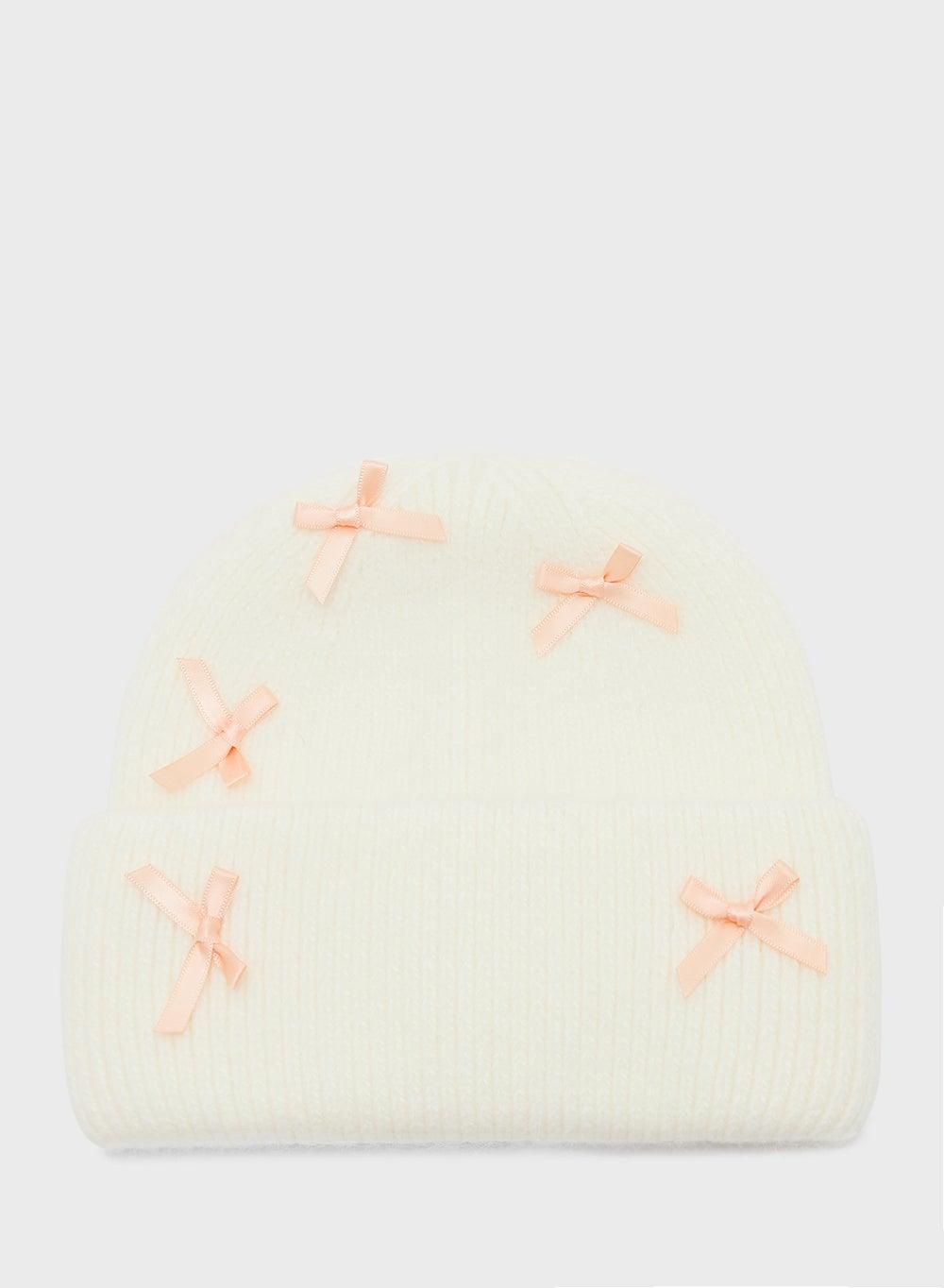 Ginger Bow Winter Beanie for Women - Elegant Warmth - Image 1