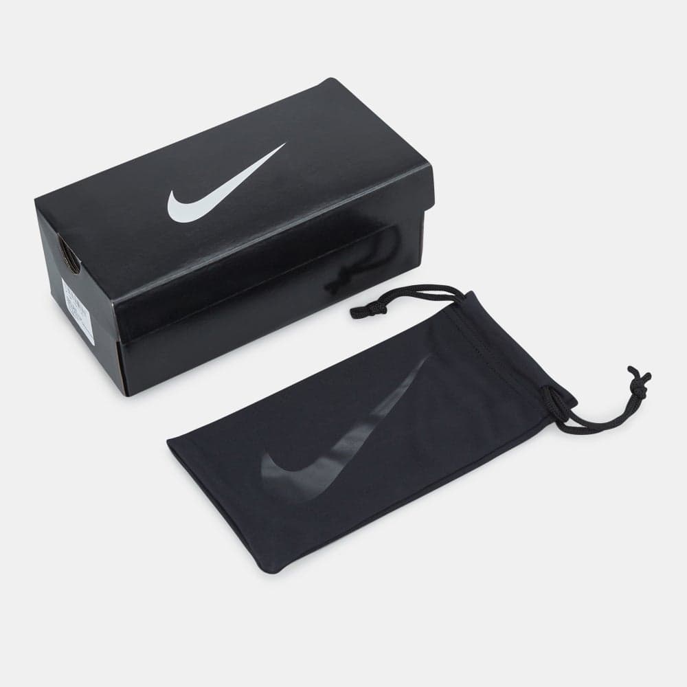 Nike Gale Force E CW4669: Elegance Meets Versatility - Image 1