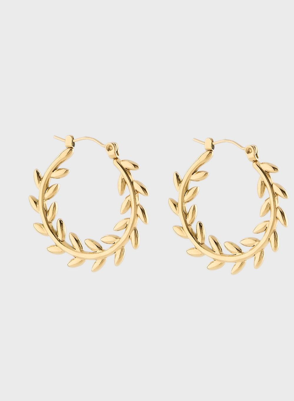 Staurtz Creeper Elegance: Silver Earrings for the Discerning Woman - Image 1