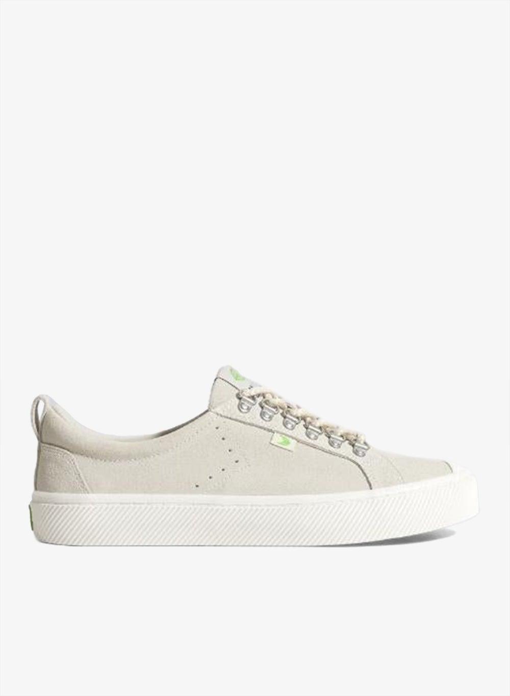 OCA Low Speedhooks Vintage White: Chic Suede Sneakers - Image 1