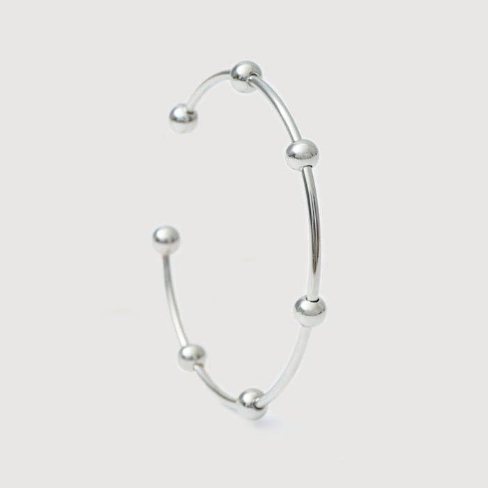 Noya Adara Stainless Steel Bangle - Elevate Your Style - Image 1