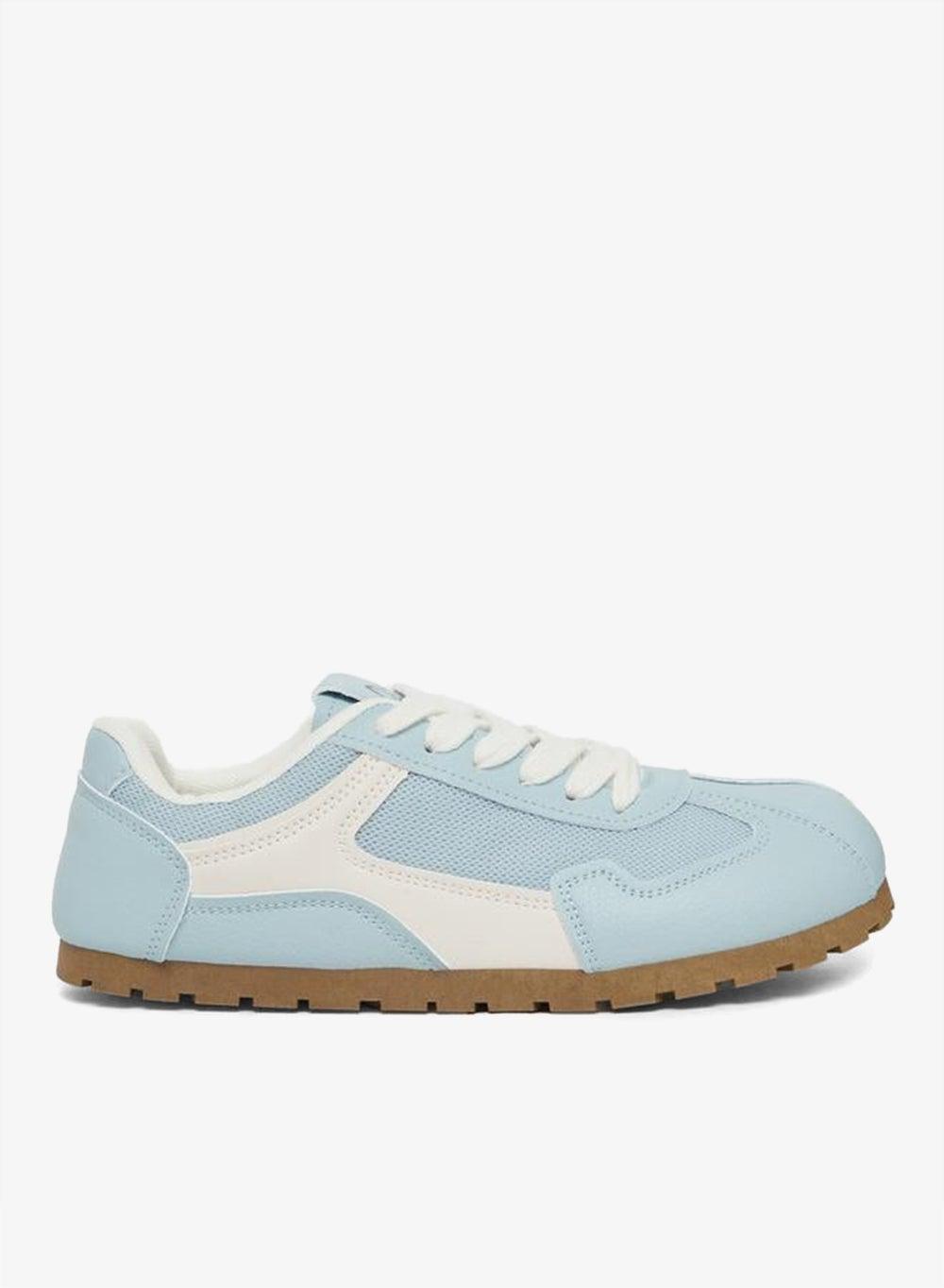 Chic Styli Color Block Lace-Up Low-Top Sneakers - Image 1