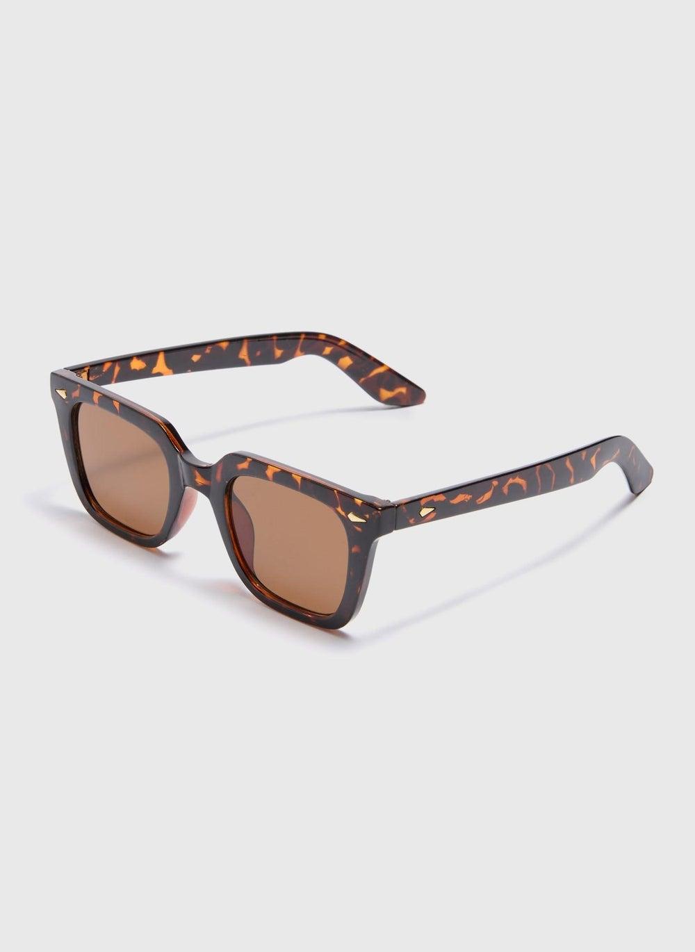 Nomad Tortoise Shell Sunglasses for Women – Classic Elegance - Image 1