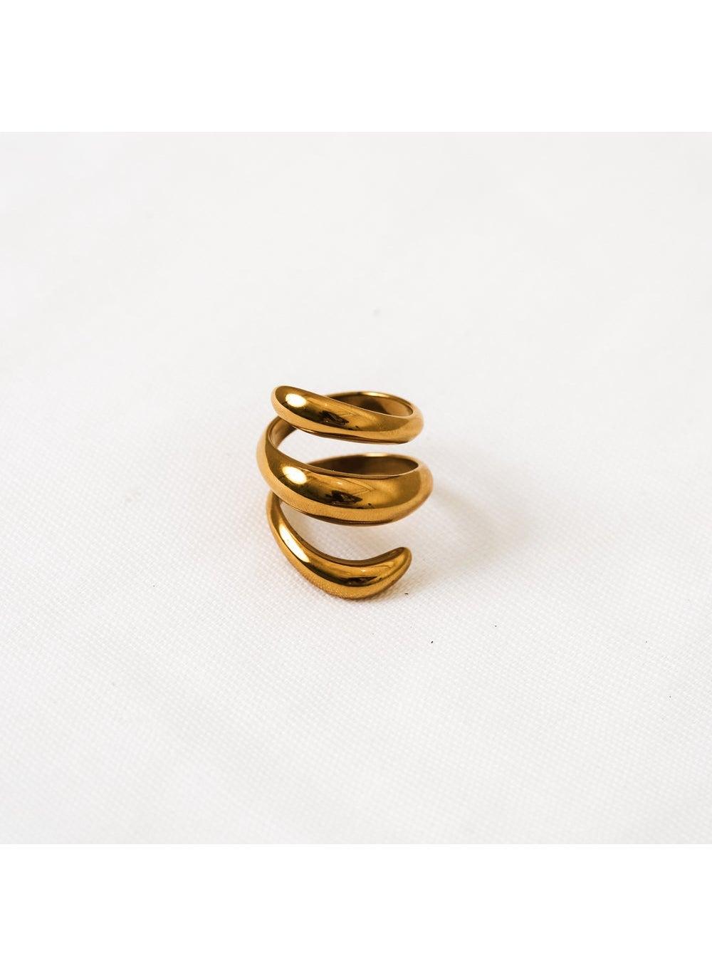 Noya Sylvie Twisted Gold Ring - Lune d’Or Spring Collection - Image 1