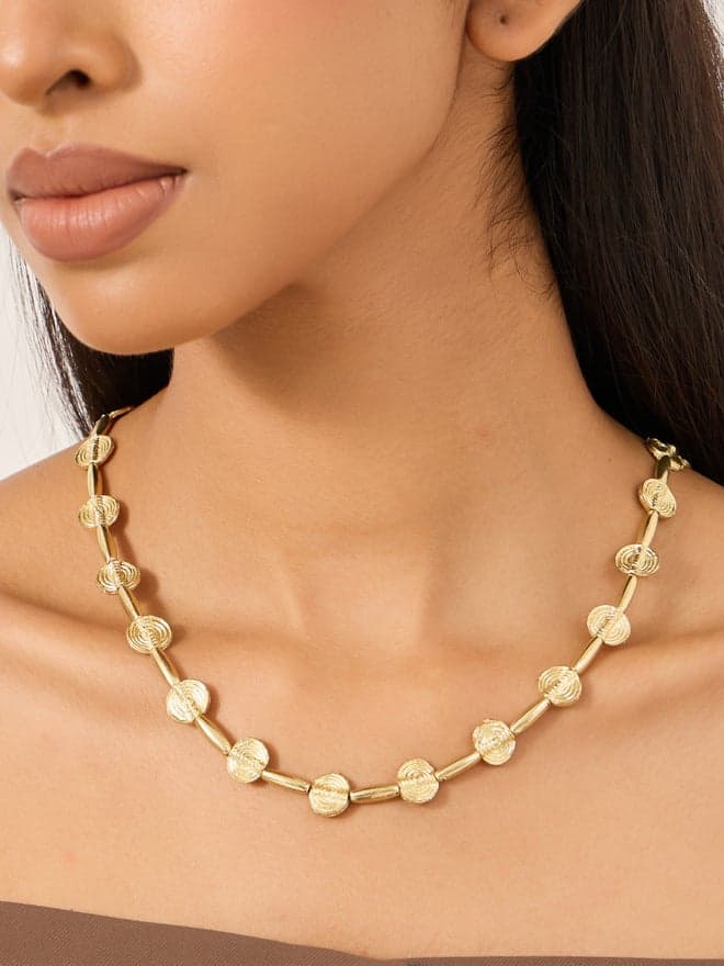 Elegant Styli Trail Necklace for Women - Lobster Clasp Closure - Image 1