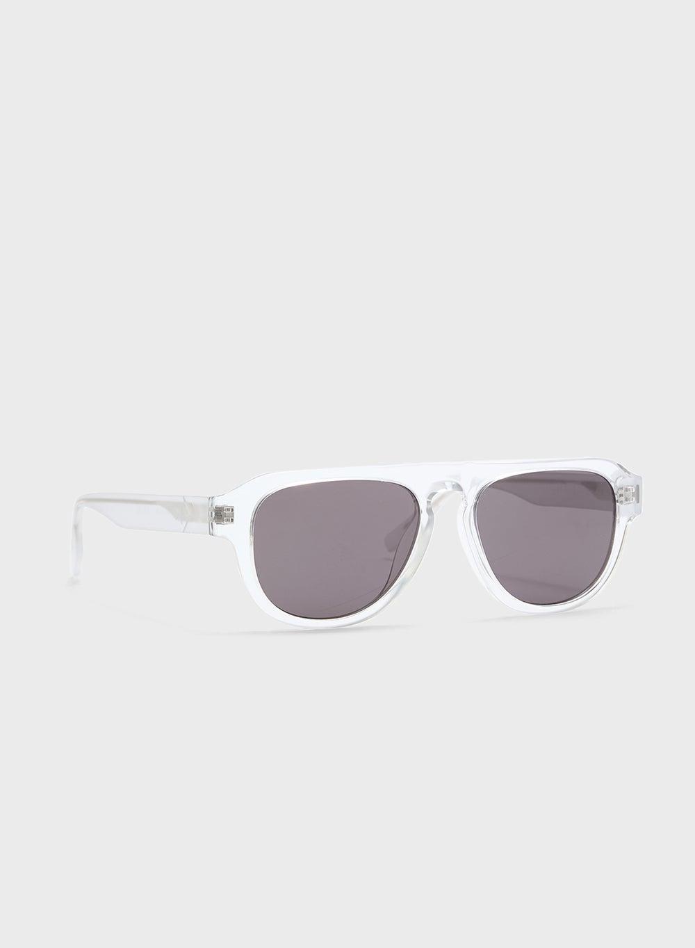 CONVERSE Chic Aviator Sunglasses: Timeless Elegance & Sporty Flair - Image 1