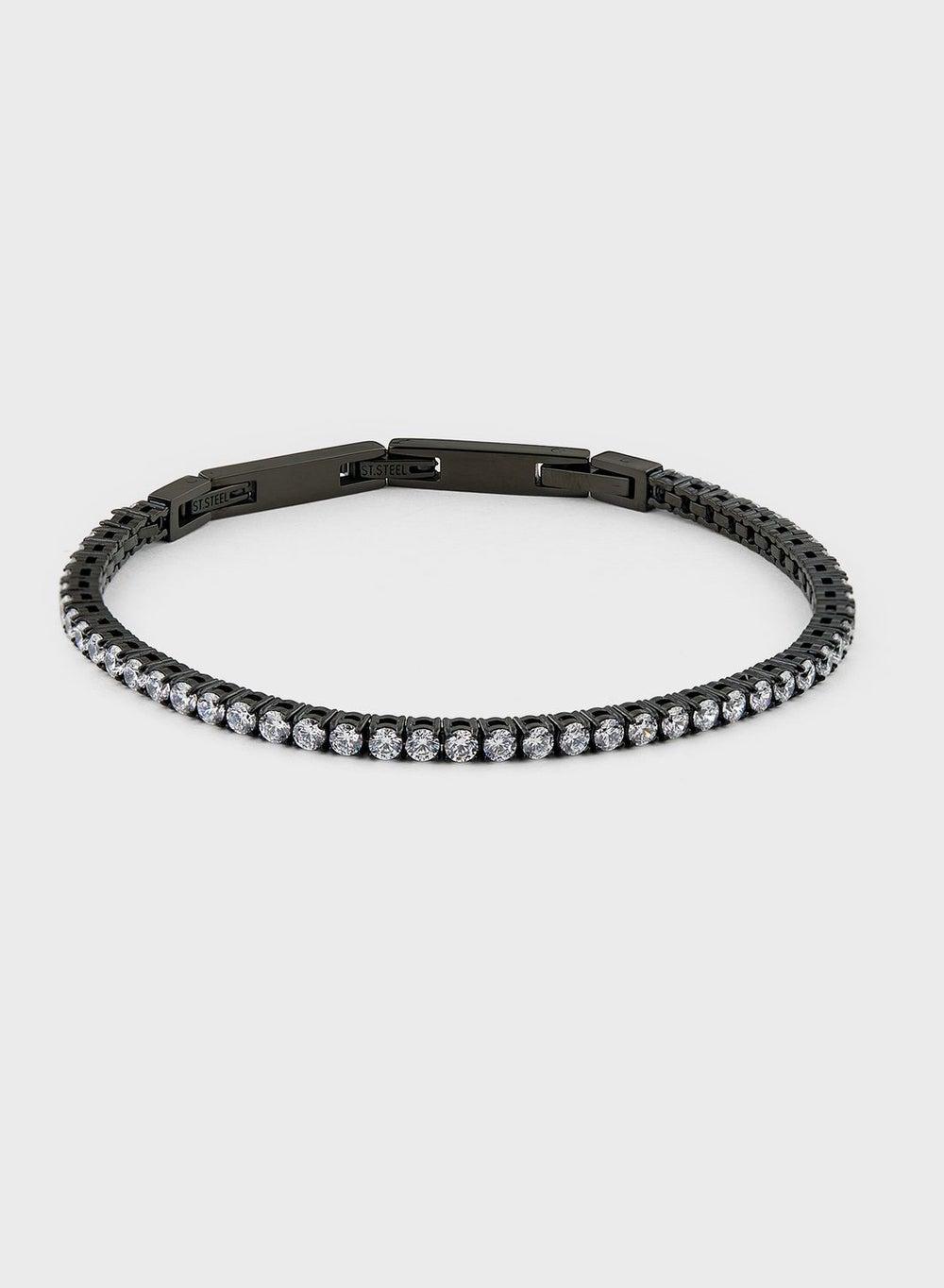 GUESS Men's Casual Logo Buckle Bracelet - Image 1