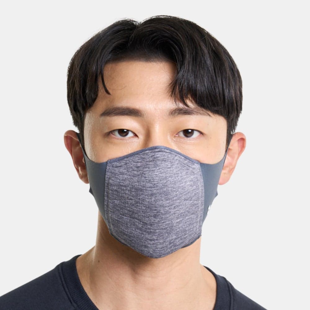 UNDER ARMOUR Featherweight Escape: Sports Mask - Image 1